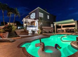 Enjoy Rare Huge POOL 4br Perfect for Families!，位于阿瓜达的酒店