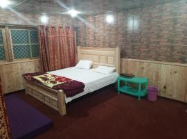 AL AWAN GUEST House，位于Upper Neelun的酒店