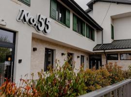 No. 55，位于布泽乌的酒店
