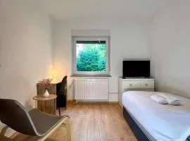 Cozy Private Room Near Central Station - Ideal for Solo Travelers