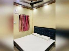 Banaras Villa Home Stay，位于瓦拉纳西的酒店