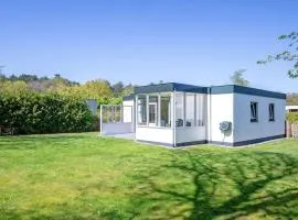 Cozy holiday home with hot tub on Texel