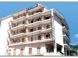 Hotel Alexandra，位于卡尔派尼西翁的酒店