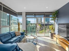 Stadium Escape - A Contemporary Beachside Retreat，位于卧龙岗的酒店