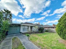 Nice 3 bedroom House Mt Waverley，位于Mount Waverley的酒店