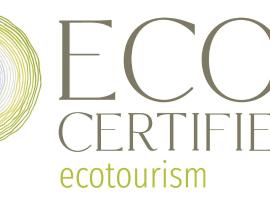 DeluxeQueen Safari Tent 1 Eco Tourism Certified Resort，位于耐莉湾的豪华帐篷营地