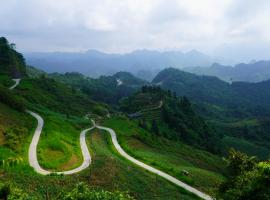 Local Ha Giang Hostel，位于Làng Lap的酒店