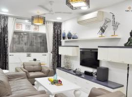 Kalpattaru Sadan Luxurios 3BHK，位于浦那的酒店