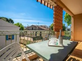 Apartment Les Mimosas by Interhome