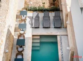 Mosta Stays by Zzzing