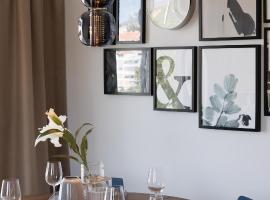 Ranhomes rentals apartments，位于Nueva Andalucia的酒店