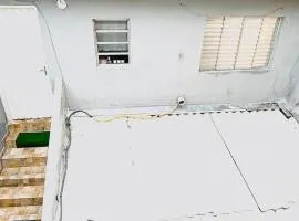 Quarto e cozinha aconchegante perto do Expo São Paulo e Metrô Jabaquara
