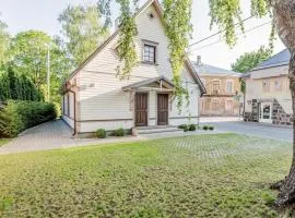 Vingi Familyhouse with free parking and sauna