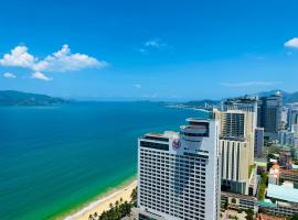 Gold Coast Nha Trang Luxury Apartment - Ocean View，位于芽庄的公寓