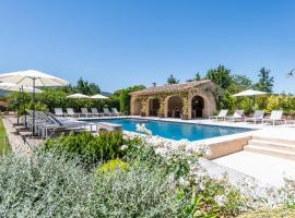 Bastide de l'Orme à Ménerbes avec vue Luberon，位于梅内尔伯的酒店