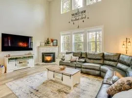 Spacious Donnelly Family Home w/ Private Hot Tub!