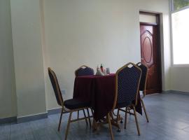 Silver moon luxury suites-With breakfast，位于马林迪的酒店