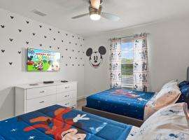 Stunning Townhouses 5 Minutes away Disney!，位于基西米的别墅