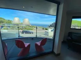 2 The View apartments Ilfracombe - Seafront, Parking, Lift, EV