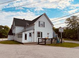 麦肯齐汽车旅馆和小屋酒店，位于谢尔本的酒店