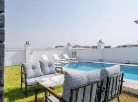 Belek kadriye land of legend otel karşısı luxe villa ön taraf