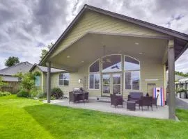 Polished McMinnville House Less Than 2 Mi from Town!