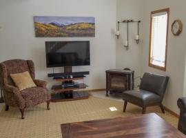 Cascade Three Bedroom Three Bath – C03，位于乌雷的酒店