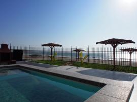 Casa #5 en Condominio Maderos de Colan，位于科兰的酒店