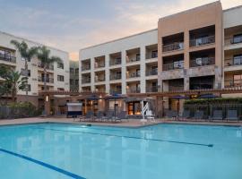 Courtyard San Diego Central - Outdoor Pool, Bar & Restaurant，位于圣地亚哥的酒店