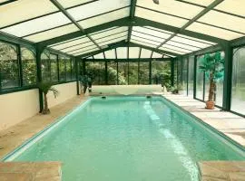 La Maison du Tilleul avec Piscine couverte chauffée