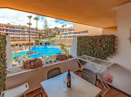 Apartment in Golf del Sur with heated pool