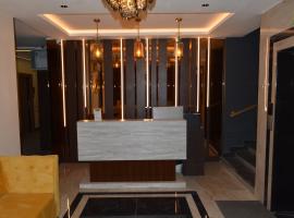 Myspace Saroja Suites