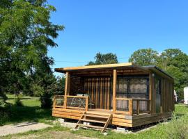 CAMPING ONLYCAMP VAUBAN，位于新布里萨克的豪华帐篷营地