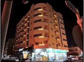 AL MARJAN FURNISHED APARTMENTS，位于阿吉曼沙迦国际机场 - SHJ附近的酒店
