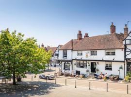 The Swan Inn，位于米德赫斯特的酒店