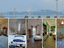 Ehemaliger Palast, malerische Wohnung, Seeblick, Stellplatz，位于拉韦诺的酒店