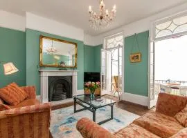 Seafront Regency Townhouse - Balcony Sea Views