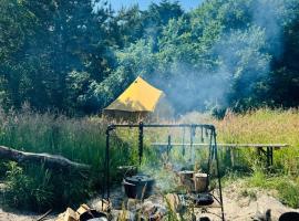 Bell tent Binnen Duin，位于't Horntje的豪华帐篷营地