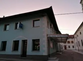 Modrina Guest room