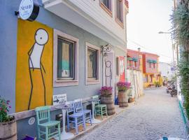 Nirvana Hotel，位于博兹贾阿达岛的酒店