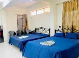 Studio furnished Apartment with swimming pool next to famous Calangute beach