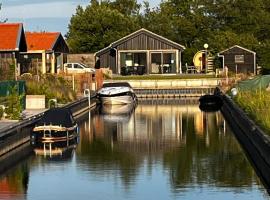 Lauwershuisje sauna Harbor Lauwersmeer，位于安于姆的公寓