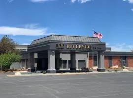 Riverside Hotel