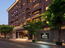 Marriott Executive Apartments Bangkok, Sukhumvit 50，位于曼谷的酒店
