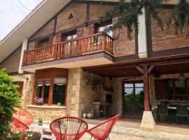 Caserio Arrigorri excelente ubicaci&oacute;n jard&iacute;n con barbacoa 15 plazas，位于穆尔吉亚的别墅