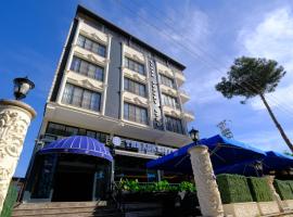 Elada Luxury Otel，位于Arsuz的酒店