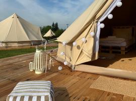 Glamping pospolu，位于Mokrovraty的豪华帐篷