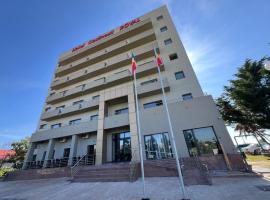 Hotel Royal Costinesti，位于科斯蒂内什蒂的酒店