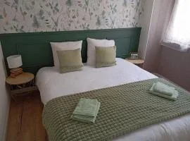 Les meublés de Louis-Marie, 2 appartements indépendants pour 4 personnes, 8 personnes au total, proche du Puy du Fou