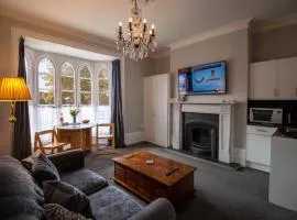 Grand 1 bed Georgian Suite at Florence House, in the heart of Herne Bay and 300m from beach